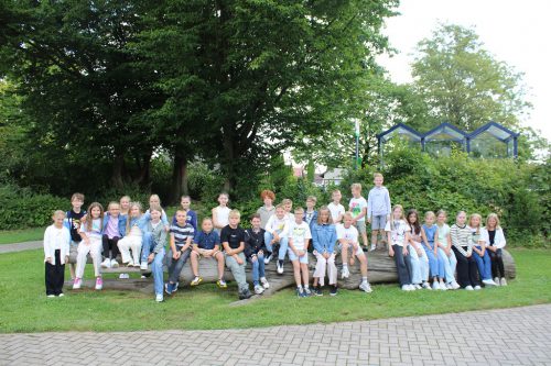 k-5b Gruppenfoto 2024-25 IMG_6922